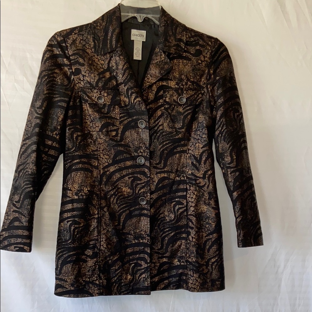 💕💕 Chico's Black and Brown Blazer with Notched Lapels
